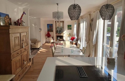 Plaisir House | Family home on an American estate