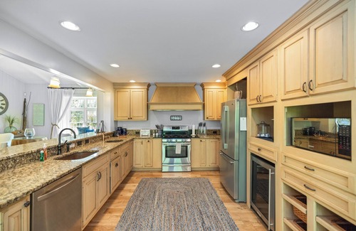 Michiana House | Family House, 1000 ft To Beach, Pool Table, Bocce