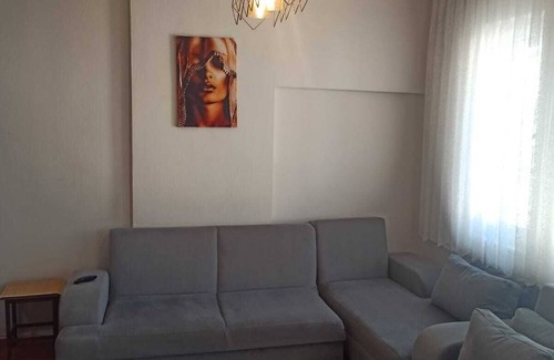 Altnkum Mahallesi House | FAMILY HOUSE. FREE NETFLIX, INTERNET, CABLE TV. VERY CLOSE TO THE SEA