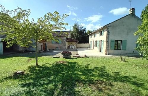 Prety House | Family House With Garden For 8 At Prety