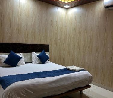 Delhi House | Family inn