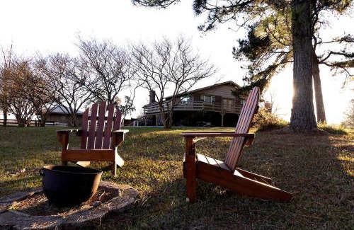 Belden House | Family Lake Glamping for an Outdoor Adventure in Tupelo, Mississippi