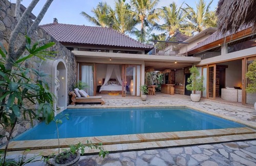 Mas Villa | Family Luxury 4-BR Villa situated just 2 km from Ubud Monkey Forest