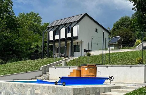 Varbilau House | Family Nest