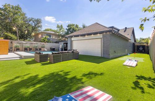 Dallas House | Family Paradise Playhouse includes Pool and Gameroom