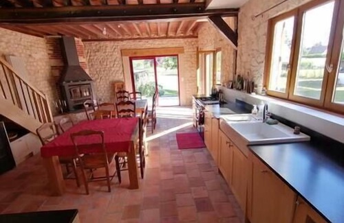 Muids House | Family property in charming village on the banks of the Seine