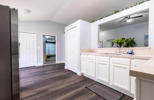 Westside House | Family Retreat Near NAS JAX and Orang Park Mall with Gameroom