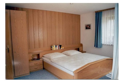 Krakaudorf Bed & Breakfast | Family room with shower, WC - Haus Christine