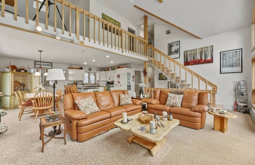 Egremont House | Family Ski House at Catamount !