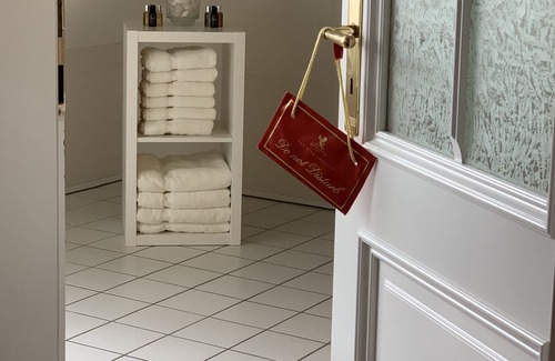 Neuhof/Marienrode/Hildesheimer Wald Apartment | Family suite in villa