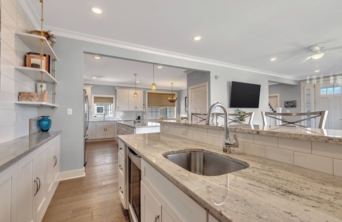 Ortley Beach House | FAMILY TIDES - sweeping ocean views from a 4 BR home -steps from beach and shops