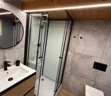 Bystrice Cabin | FamilyTinyHouse