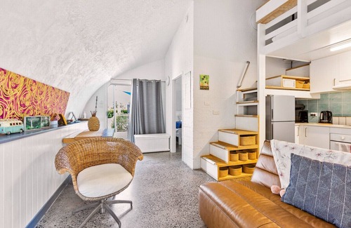 Trinity Beach Apartment | Famous Beachfront Dome at Trinity Beach Sleeps 4
