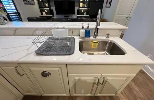 Garner House | Fancy Private Basement near DTR