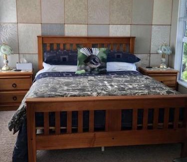 Leeston House | Fantail at Bluestone Retreat
