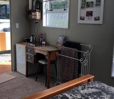 Leeston House | Fantail at Bluestone Retreat