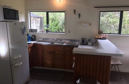 Taupo Bay House | Fantails Nest Taupo Bay, Northland