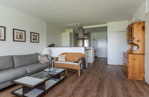 Heeg Apartment | Fantastic apartment, with a large garden. on the water, brilliant view,