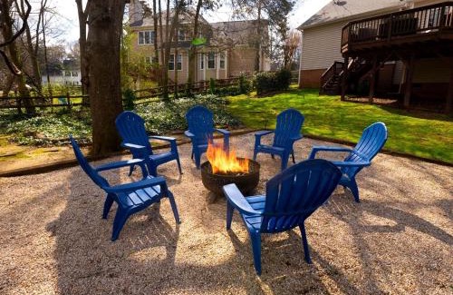 Charlotte House | Fantastic Cottage with Fire Pit and Barbecue in Charlotte, North Carolina