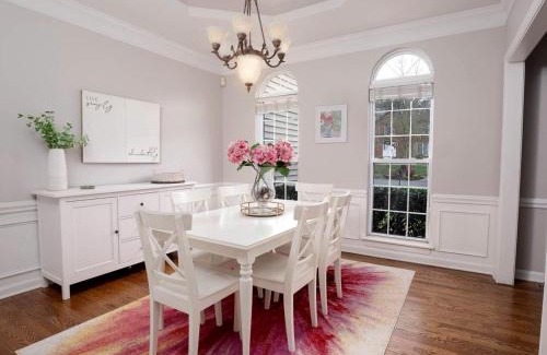 Charlotte House | Fantastic Cottage with Fire Pit and Barbecue in Charlotte, North Carolina