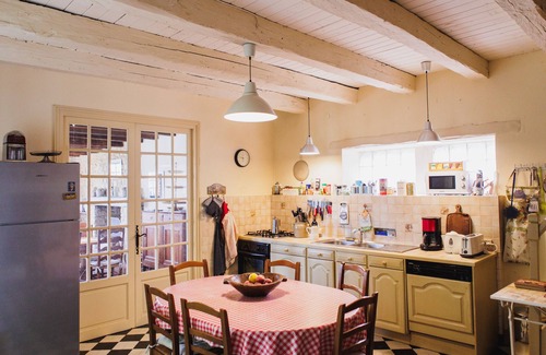 Bezenac House | Fantastic holiday home with a private pool and wonderful views of the Dordogne