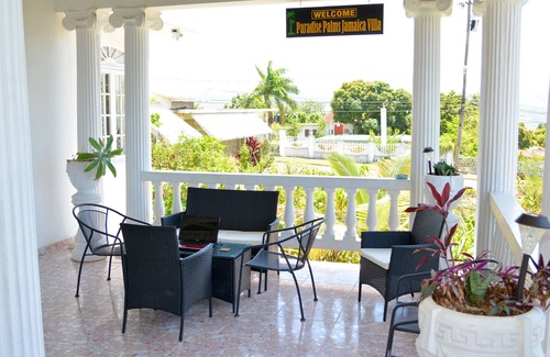 Paradise Acres Villa | Fantastic self catering Villa near the Hip Strip & Beach in Montego Bay Jamaica