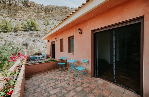 Huerta de Arriba Villa | Fantastic villa in the mountains next to the river