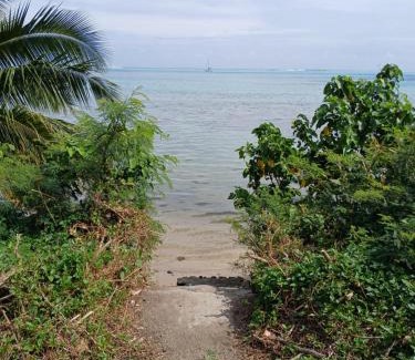 Ha'apiti House | Fare Ohiti, face au spot de surf de Haapiti