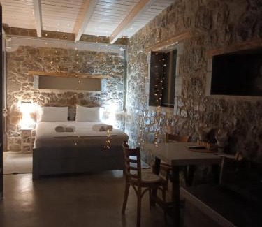 Meteora House | FARMAHOUSE