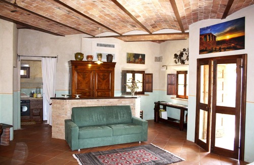 Buonconvento Other | FARMH. PODERE CUNINA 25 KM SUD SIENA DAVANTI AL MONTALCINO TENENDO CUCINE CLAS
