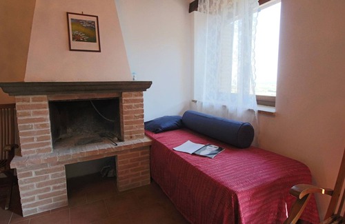 Gualdo Cattaneo Other | Farmhouse Bliss with Pool, Wine and tails