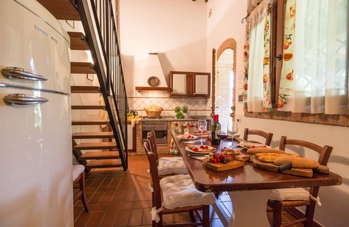 Peccioli Apartment | Farmhouse Canale - Melograno 6 + 1 apartment