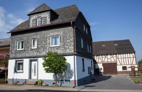 Haserich House | Farmhouse Escape in Haserich, cleaning included