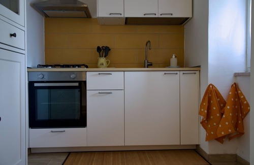 San Vito Chietino House | Farmhouse in the green 5 minutes from the sea - 1km highway- parking-relax zone