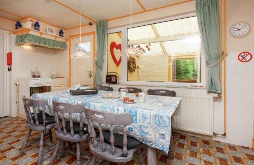 Nederweert-Eind House | Farmhouse in Nederweert near Canal Trails, cleaning included
