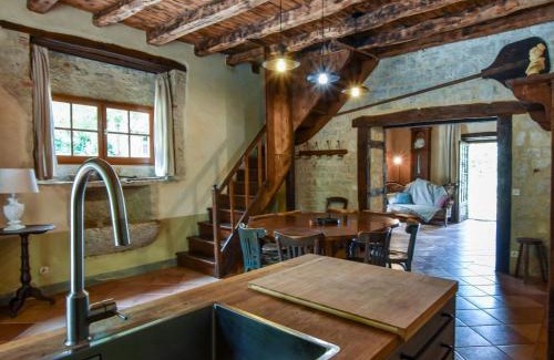 Saint-Cernin House | Farmhouse in Saint-Cernin with Pool & Views