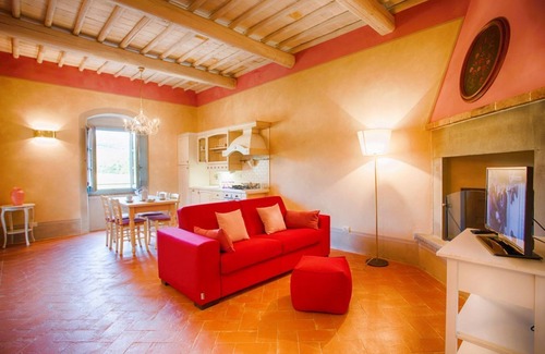 Castiglion Fibocchi Apartment | Farmhouse San Pietro apartment Violetta