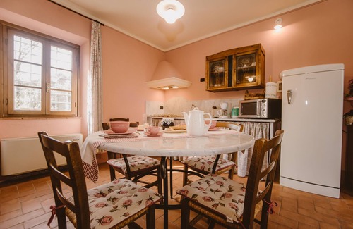 Montecarlo Other | Farmhouse near Lucca. 3-room apartment with swimming pool vineyards, olive trees