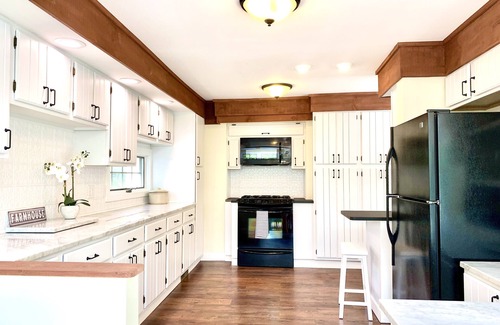 Bristol Hills House | Farmhouse on Alpaca Farm (located along the Canandaigua Wine Trail)