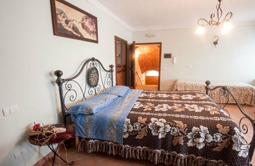 Ranciano Other | Farmhouse surrounded by the countryside of Umbria, panoramic view of Lake Trasimeno