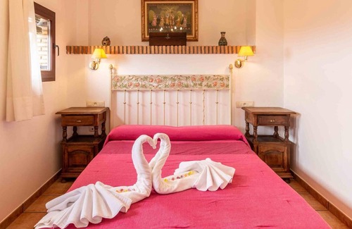 Escuzar Other | Farmhouse with barbecue, wifi and heating