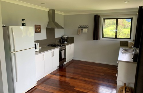 Ellenborough Cottage | Farmstay cottage