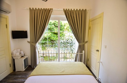 Tokoglu Hotel | Faro Alacati