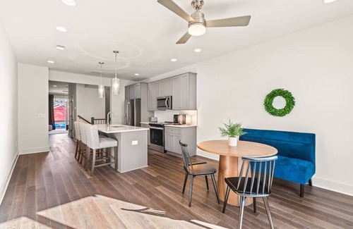 East Atlanta House | Fast Wifi|Downtown EAV| EAV Retreat