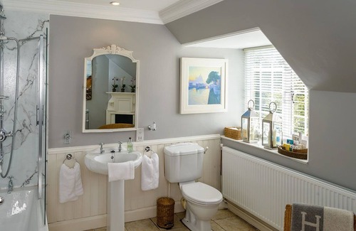 Gattonside Bed & Breakfast | Fauhope House