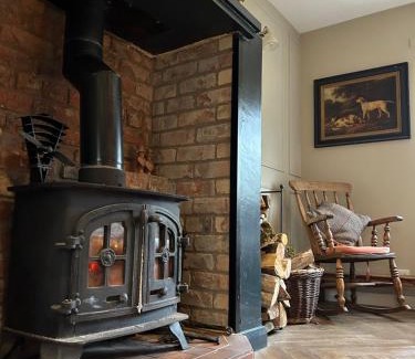 Dungannon House | Favour Royal Cottage - dog friendly forest escape