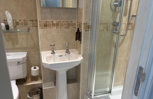 Aberaeron Hotel | Feathers Hotel Bar and Restaurant
