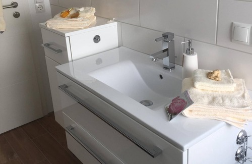 Kalzhofen Apartment | Feel-good dream vacation apartment with underground parking, elevator