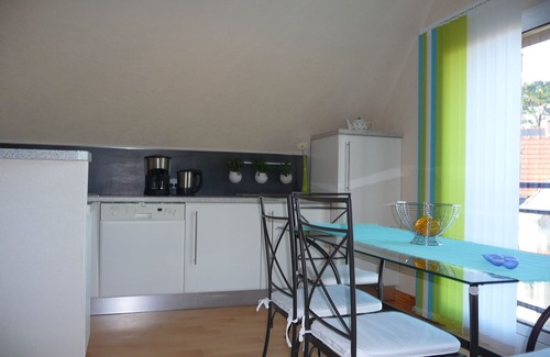 Tregastel Apartment | Feet in the water for this comfortable apartment facing the sea s/GR 34 Tregastel