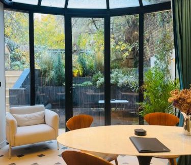 Asnieres-sur-Seine Apartment | Feifei's Home & Spa - Luxe 10 min Paris